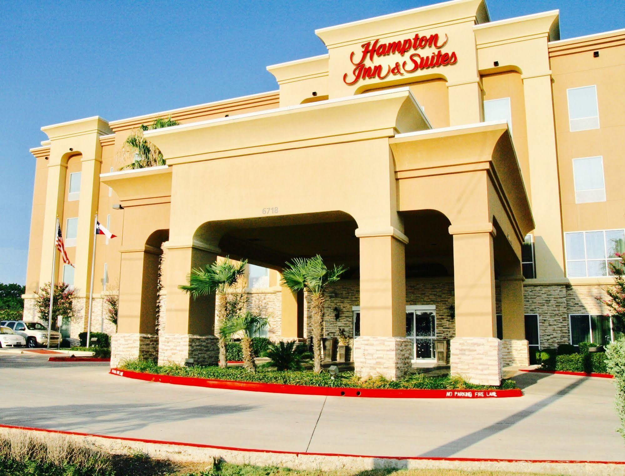 Hampton Inn & Suites San Antonio/Northeast I-35 Exterior photo